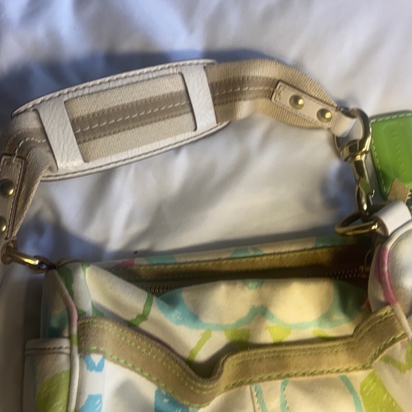 Coach pastel scribble edition barrel bag - Picture 2 of 8